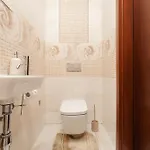 High Floor 2br Downtown With Danube View Balcony Parking Available Appartamento Bratislava