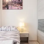 High Floor 2br Downtown With Danube View Balcony Parking Available Apartamento *