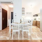 Appartamento High Floor 2br Downtown With Danube View Balcony Parking Available Bratislava