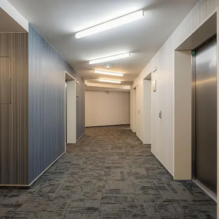 Lejlighed High Floor 2br Downtown With Danube View Balcony Parking Available