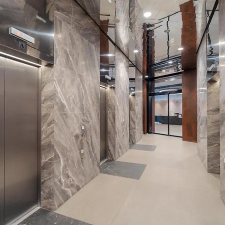 High Floor 2br Downtown With Danube View Balcony Parking Available Lejlighed *