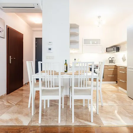 Appartamento High Floor 2br Downtown With Danube View Balcony Parking Available Bratislava