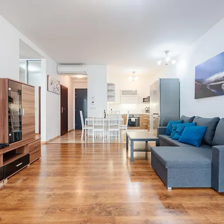 Appartamento High Floor 2br Downtown With Danube View Balcony Parking Available Bratislava