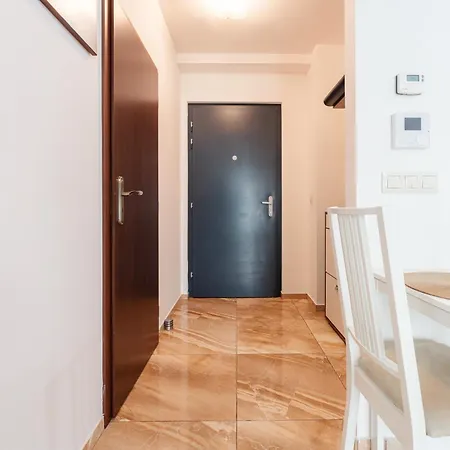 Appartamento High Floor 2br Downtown With Danube View Balcony Parking Available