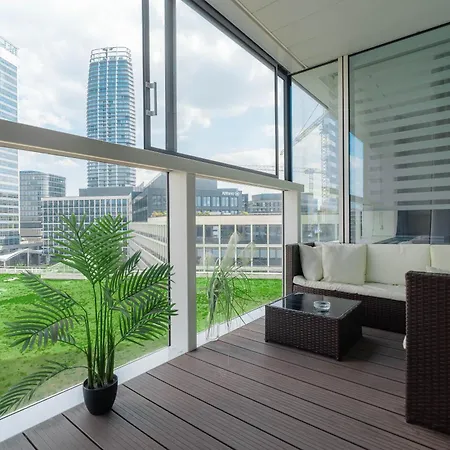 High Floor 2br Downtown With Danube View Balcony Parking Available Apartamento Bratislava