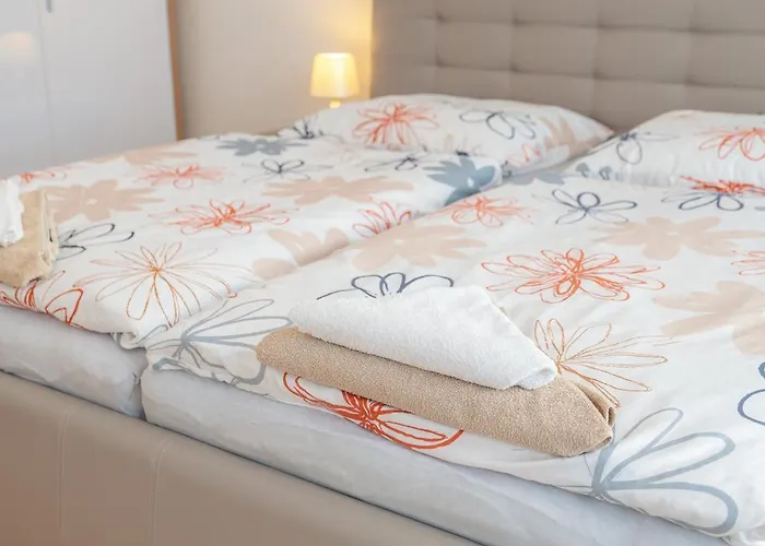 Apartament High Floor 2br Downtown With Danube View Balcony Parking Available