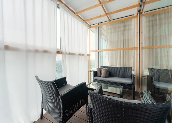 Appartement High Floor 2br Downtown With Danube View Balcony Parking Available *