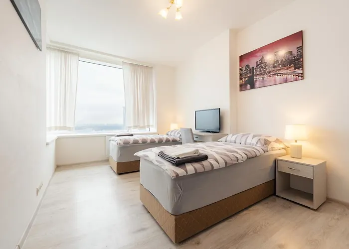 Appartement High Floor 2br Downtown With Danube View Balcony Parking Available