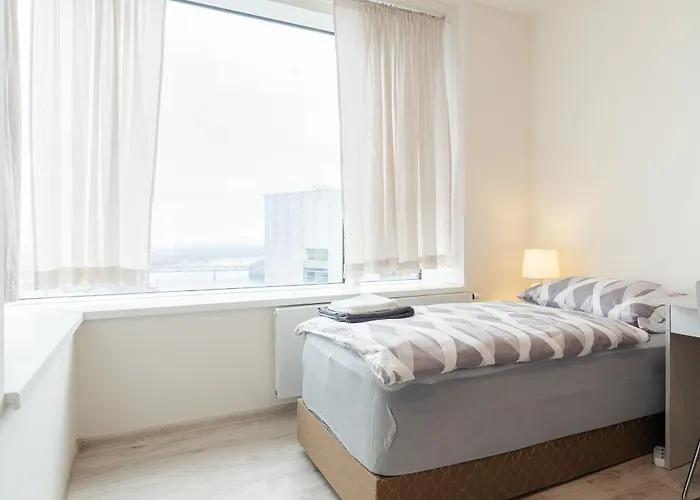 High Floor 2br Downtown With Danube View Balcony Parking Available Appartement *