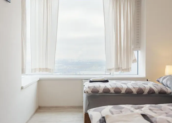 High Floor 2br Downtown With Danube View Balcony Parking Available Apartament Bratysława