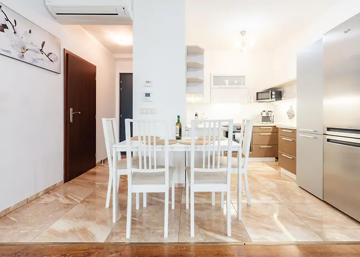 Appartement High Floor 2br Downtown With Danube View Balcony Parking Available Bratislava