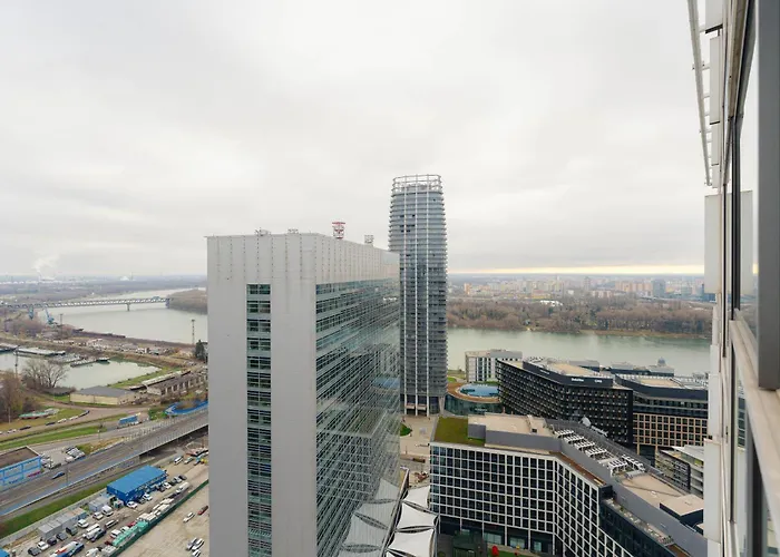High Floor 2br Downtown With Danube View Balcony Parking Available Appartement