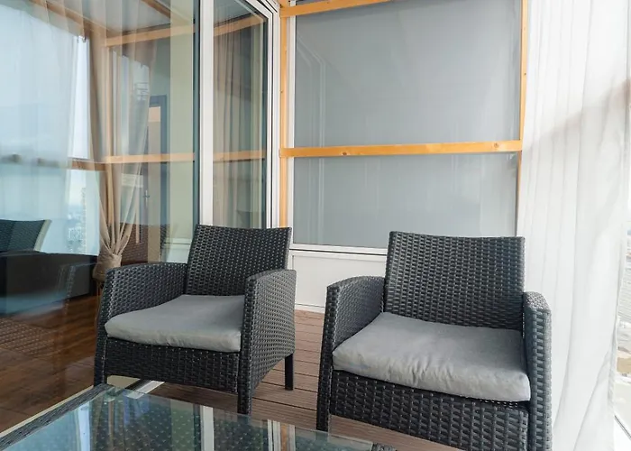Apartment High Floor 2br Downtown With Danube View Balcony Parking Available