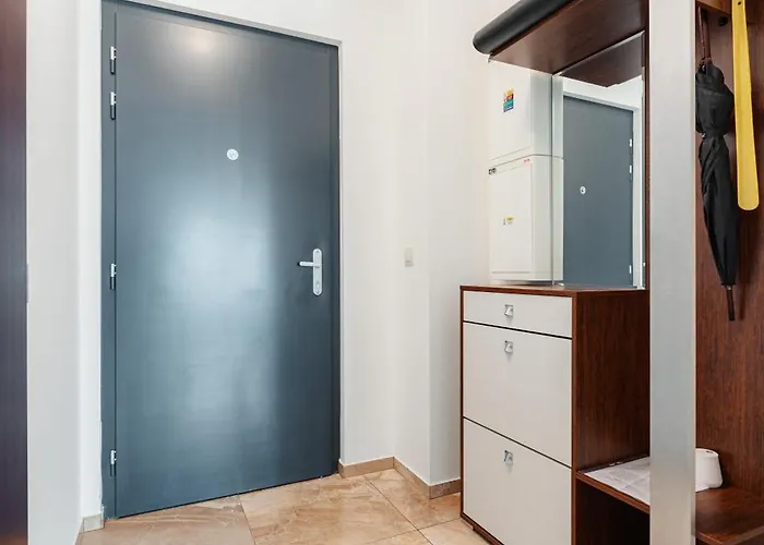 Apartament High Floor 2br Downtown With Danube View Balcony Parking Available