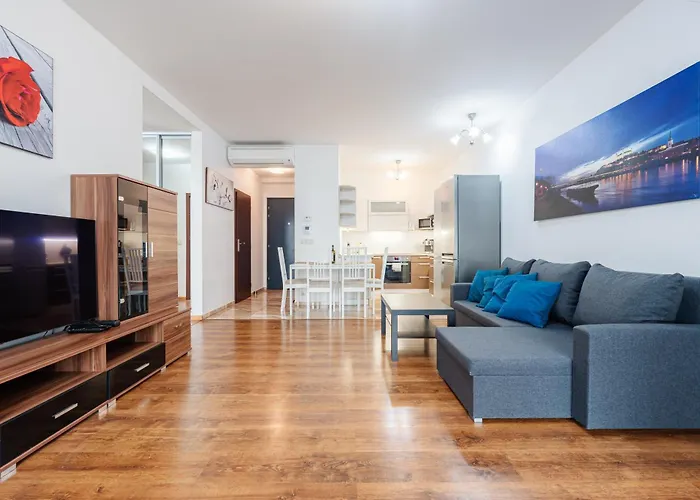 Apartmán High Floor 2br Downtown With Danube View Balcony Parking Available Bratislava