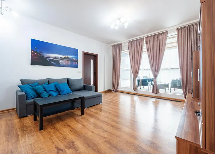 High Floor 2br Downtown With Danube View Balcony Parking Available Apartmán Bratislava